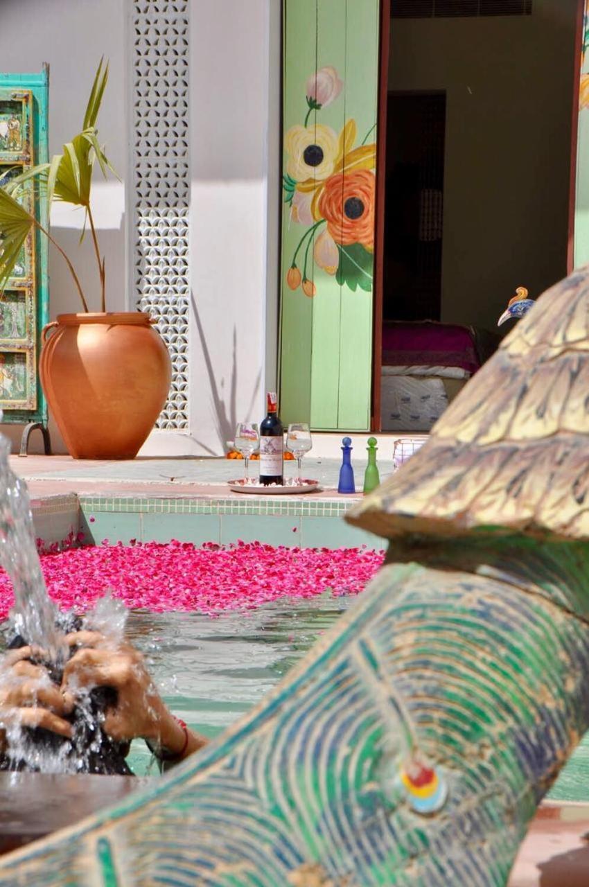 Parijat Private Pool Villa 1, 2 And 3 Bhk Udaipur Bagian luar foto