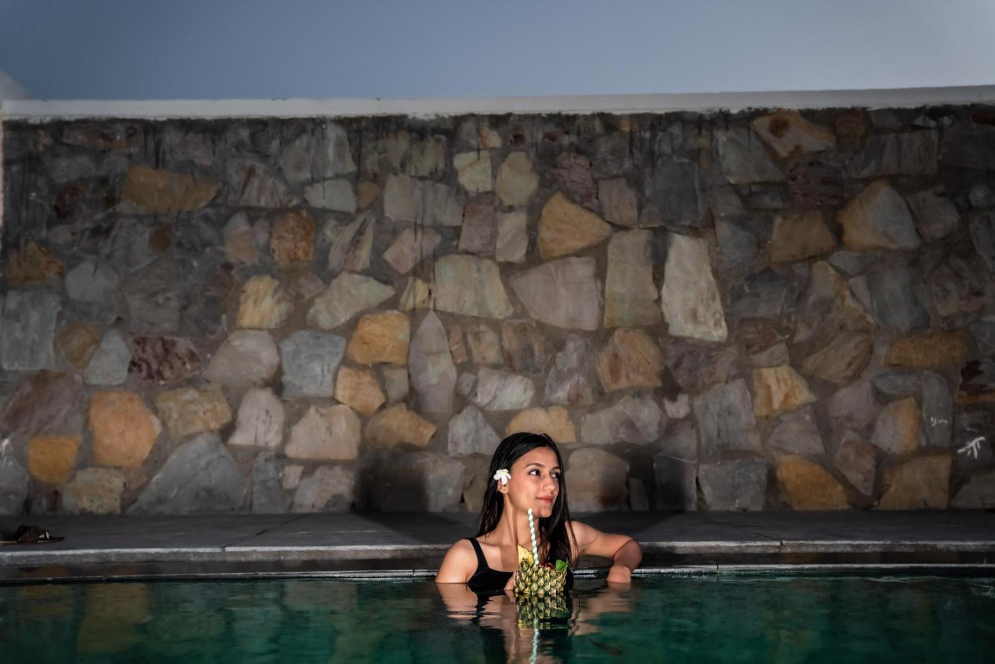 Parijat Private Pool Villa 1, 2 And 3 Bhk Udaipur Bagian luar foto